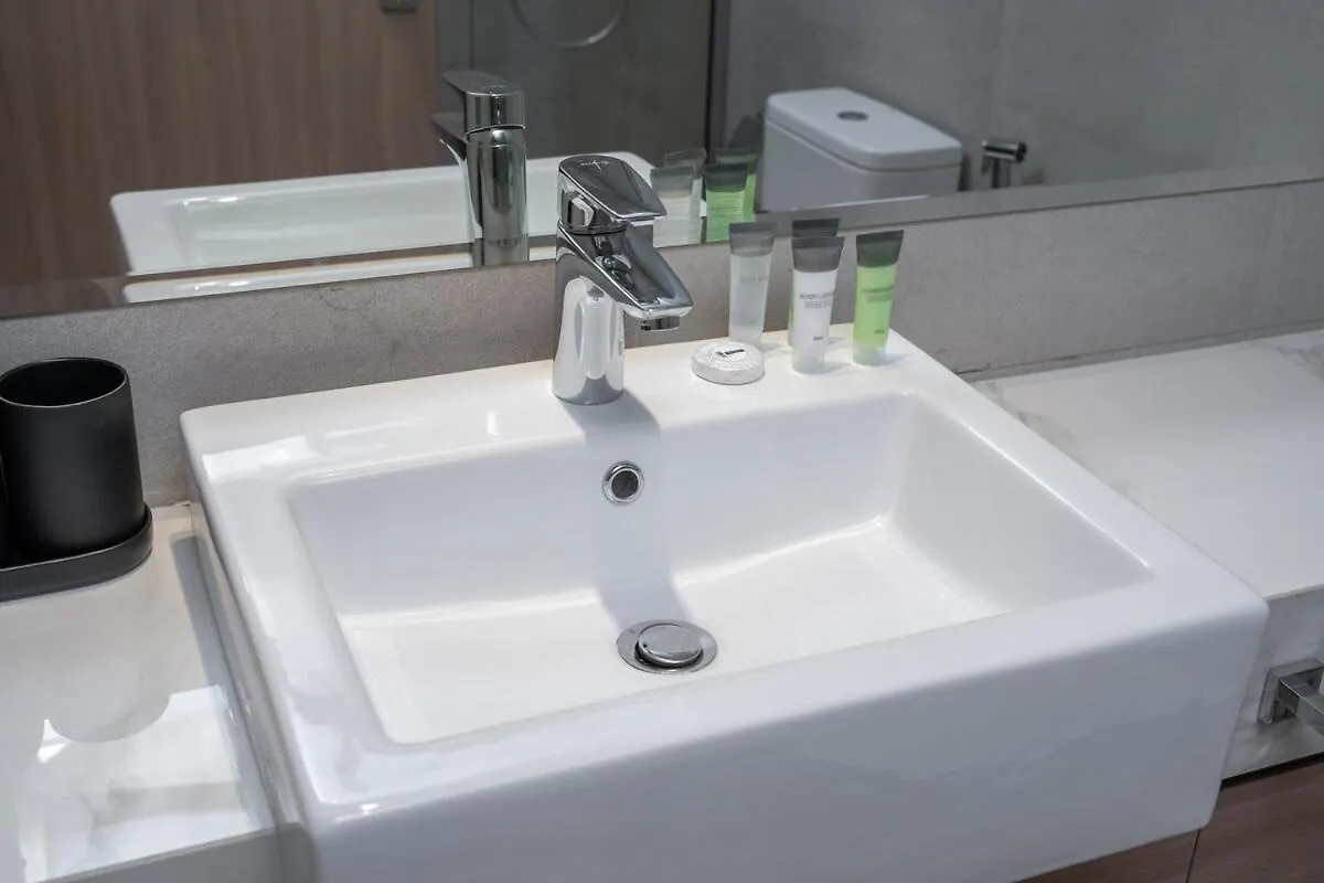 Serene Studio Apartment At Azizi Riviera Near To Burj Khalifa Dubai