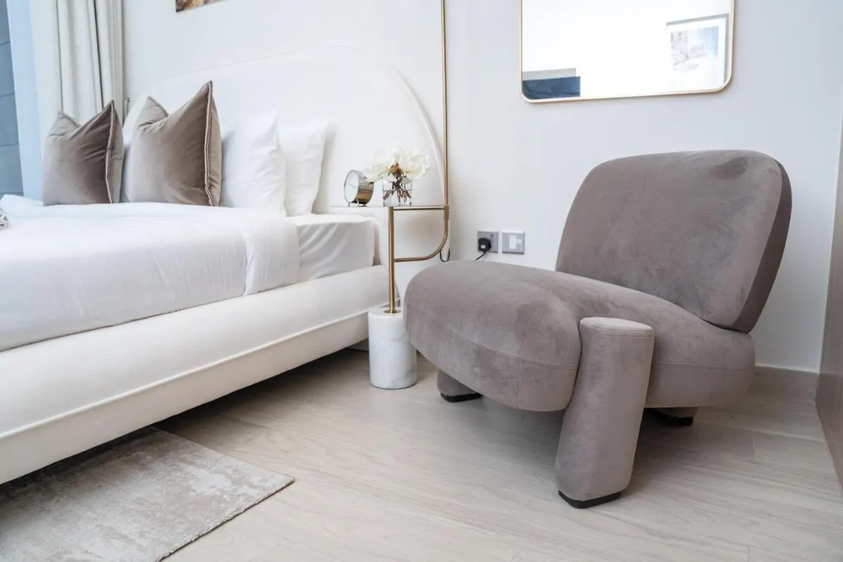 Serene Studio Apartment At Azizi Riviera Near To Burj Khalifa Dubai