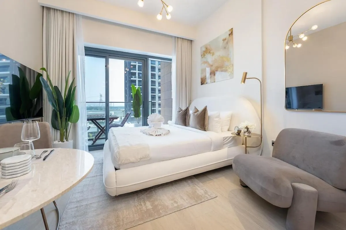 Serene Studio Apartment At Azizi Riviera Near To Burj Khalifa Dubai